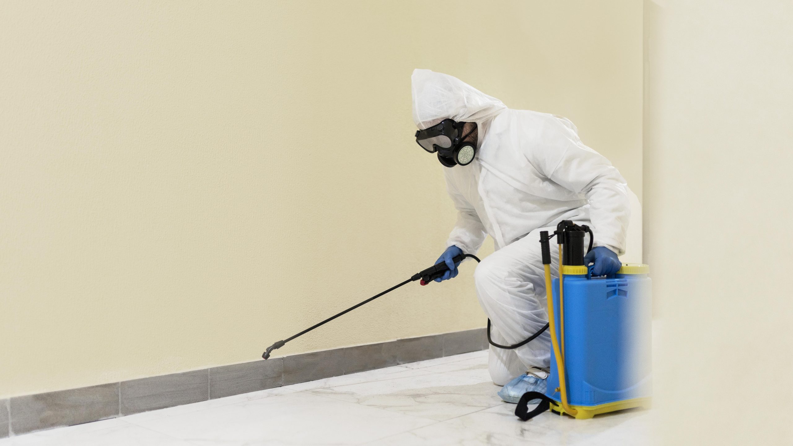 Experienced pest control technician
